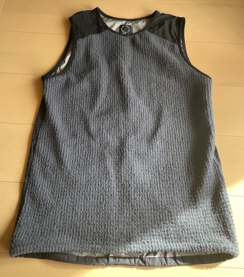 70%OFF!】 未使用 山と道 Alpha Vest アルファベスト Lサイズ 69g