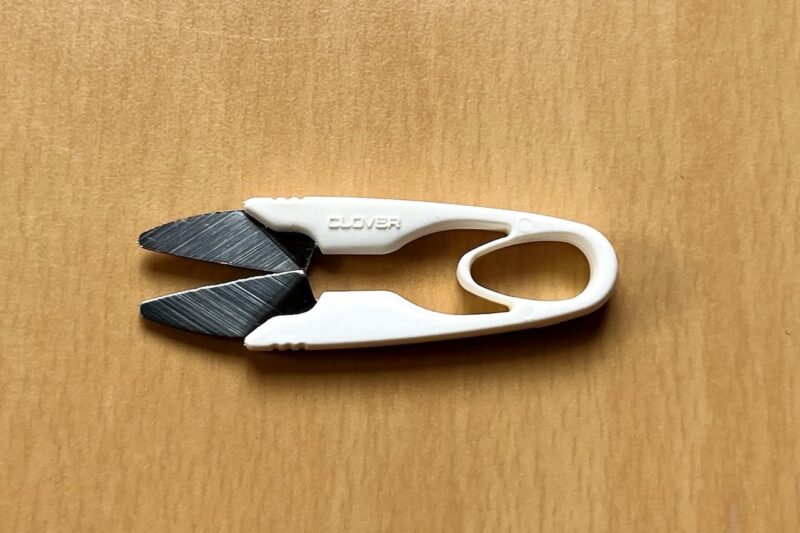 よく切れる無印良品の携帯用ソーイングセットのはさみ